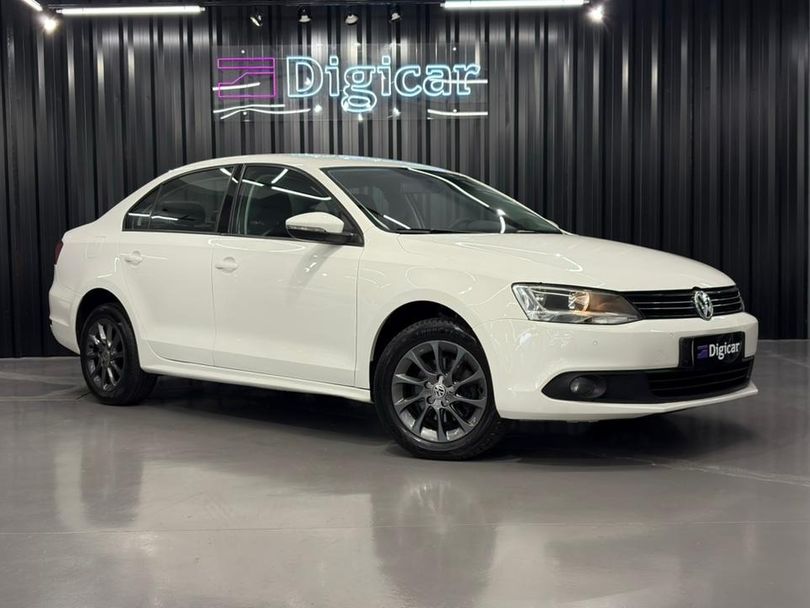 VolksWagen JETTA Comfortline 2.0 T.Flex 8V 4p Tipt.