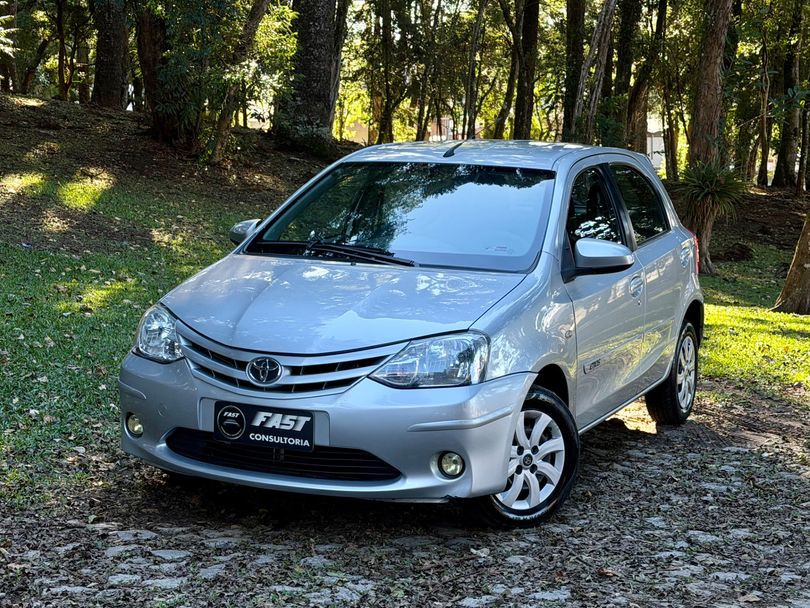 Toyota ETIOS XS 1.5 Flex 16V 5p Mec.