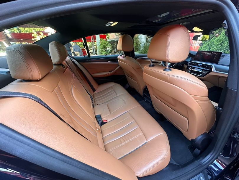 BMW 530e Luxury 2.0 Turbo (Híbrido)