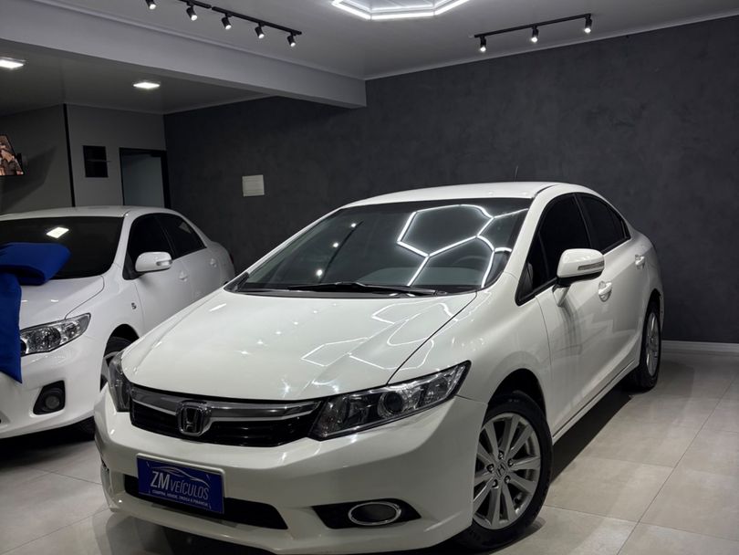 Honda Civic Sedan LXR 2.0 Flexone 16V Aut. 4p