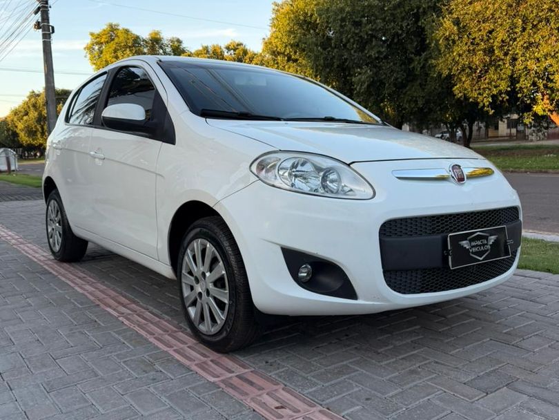 Fiat Palio ESSENCE 1.6 Flex 16V 5p