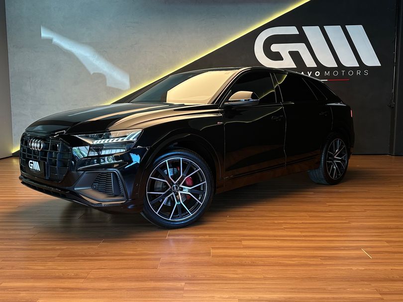 Audi Q8 Perf.Black 3.0 TFSI Quat. S-tr/(Híb.)