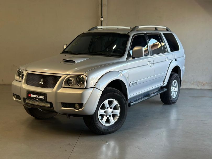 Mitsubishi Pajero Sport HPE 2.5 4x4 Diesel Mec.