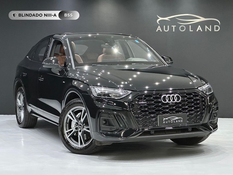 Audi Q5 SB P Black. 2.0 TFSIe S.Tr. Qt (Hib.)
