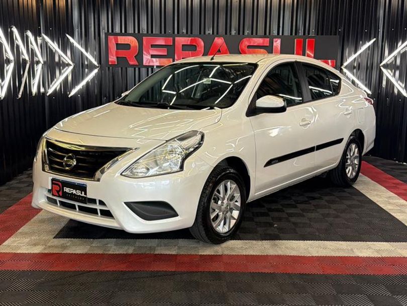 Nissan VERSA S 1.0 12V FlexStart 4p Mec.