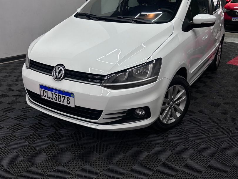 VolksWagen Fox Connect 1.6 Flex 8V 5p