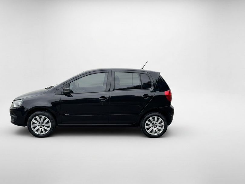 VolksWagen Fox 1.6 Mi Total Flex 8V 5p