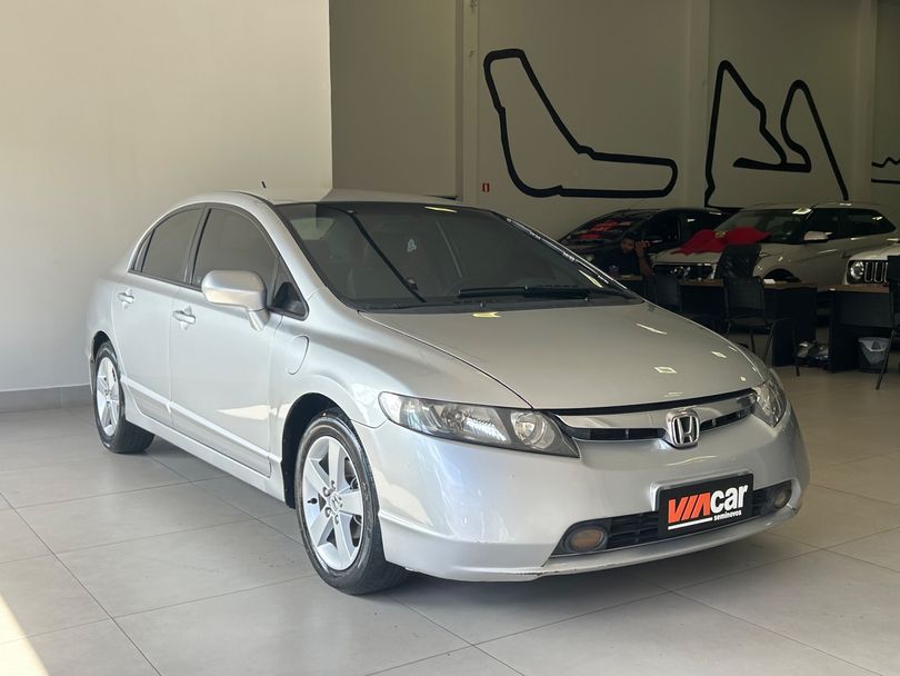 Honda Civic Sedan LXS 1.8/1.8 Flex 16V Aut. 4p