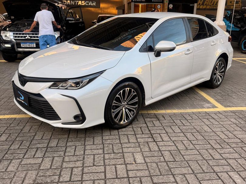 Toyota Corolla GLi 2.0 16V Flex Aut.