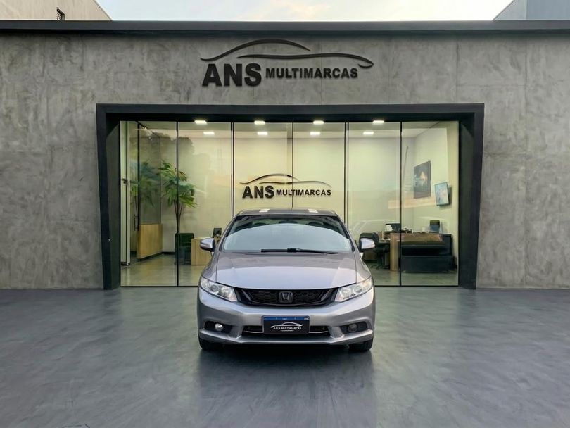 Honda Civic Sedan LXR 2.0 Flexone 16V Aut. 4p