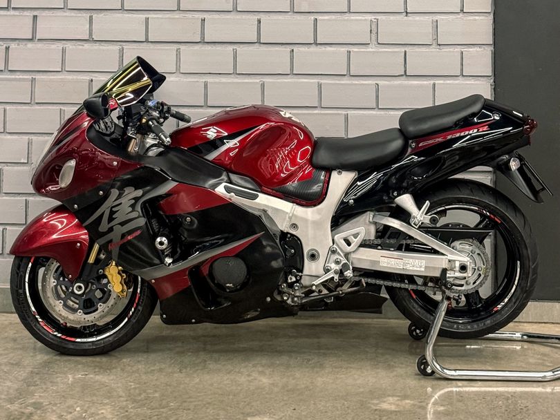 SUZUKI GSX 1300-R HAYABUSA