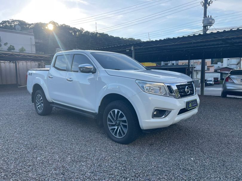 Nissan Frontier XE CD 4x4 2.3 Bi-TB Diesel Aut.