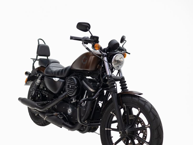Harley XL 883N IRON
