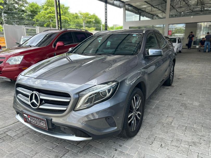 Mercedes GLA 200 Advance 1.6/1.6 TB 16V Flex Aut.
