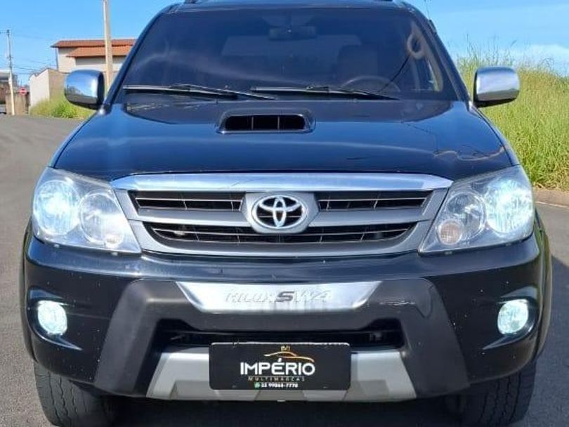 Toyota Hilux SW4 SRV D4-D 4x4 3.0 TDI Dies. Aut