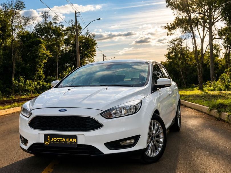 Ford Focus 2.0 16V/SE/SE Plus Flex 5p Aut.