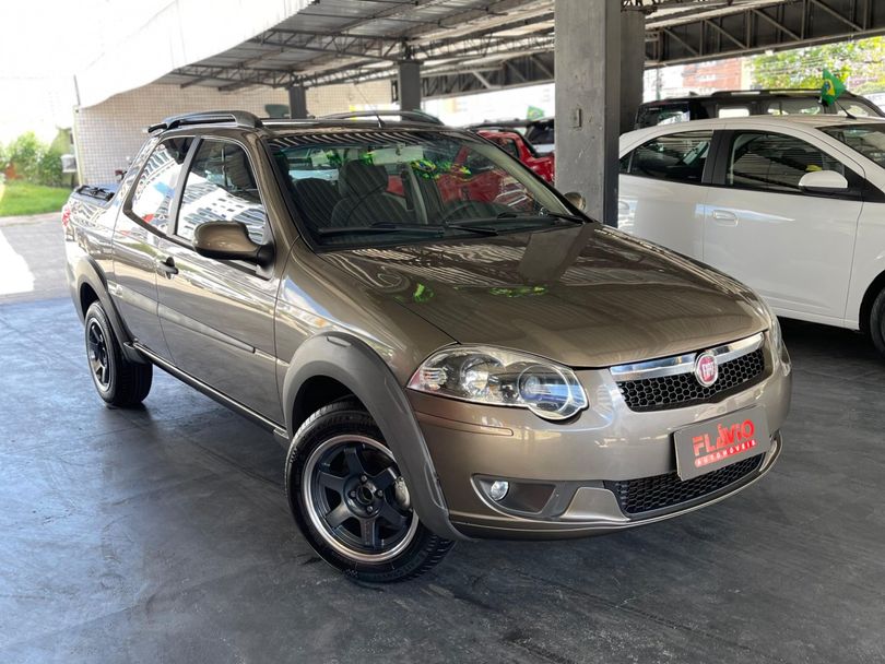 Fiat Strada Trekking 1.6 16V Flex CD