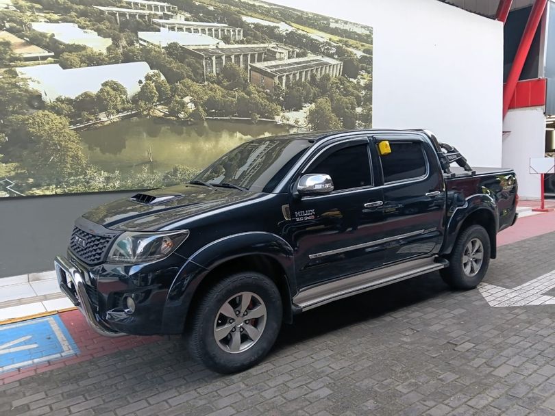 Toyota Hilux CD SRV D4-D 4x4 3.0 TDI Diesel Aut