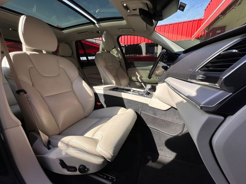 Volvo XC 90 T-6 MOMENTUM 2.0 320cv 5P