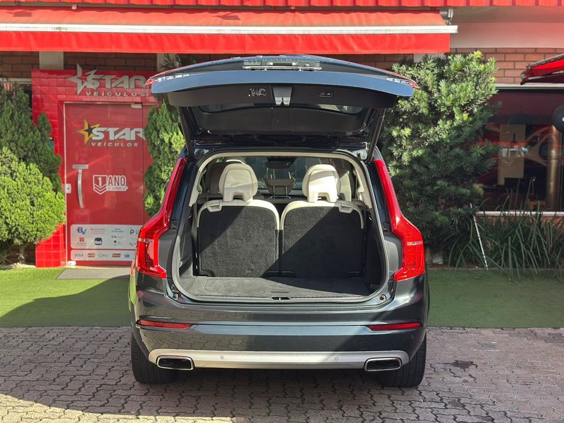 Volvo XC 90 T-6 MOMENTUM 2.0 320cv 5P