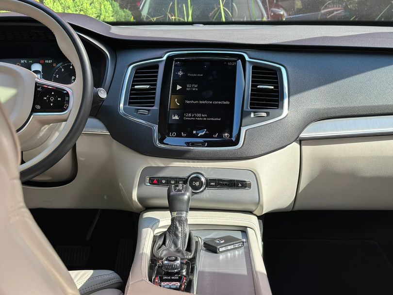 Volvo XC 90 T-6 MOMENTUM 2.0 320cv 5P