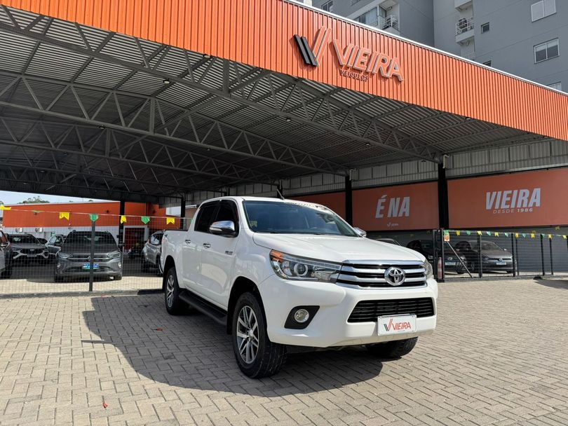Toyota Hilux CD SRX 4x4 2.8 TDI 16V Diesel Aut.