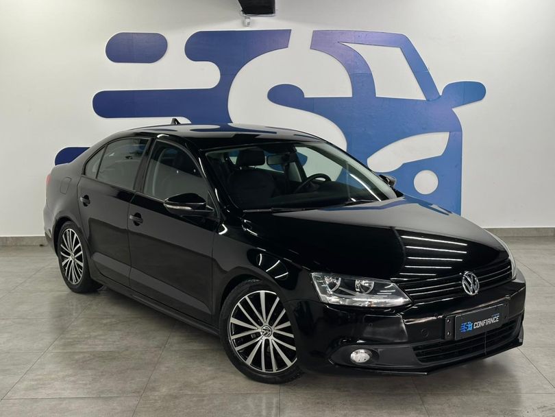 VolksWagen JETTA Comfortline 2.0 T.Flex 8V 4p Tipt.