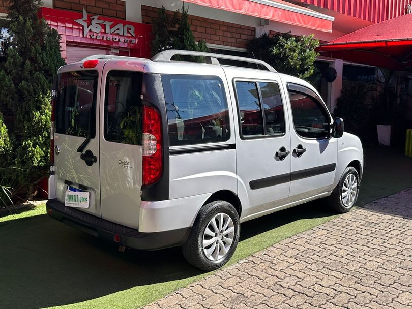 Fiat Doblo ESSENCE 1.8 Flex 16V 5p