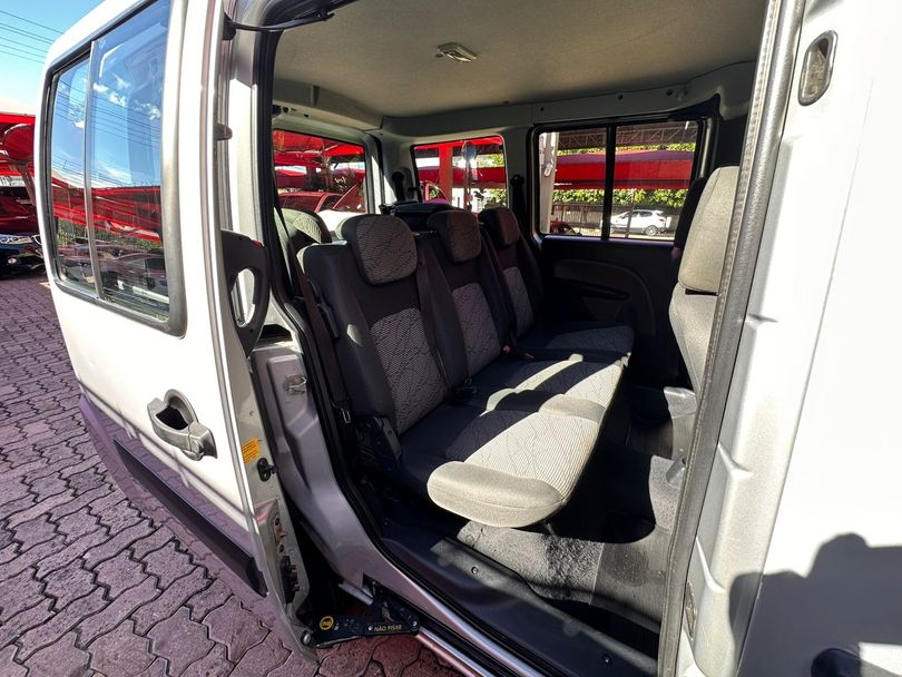 Fiat Doblo ESSENCE 1.8 Flex 16V 5p