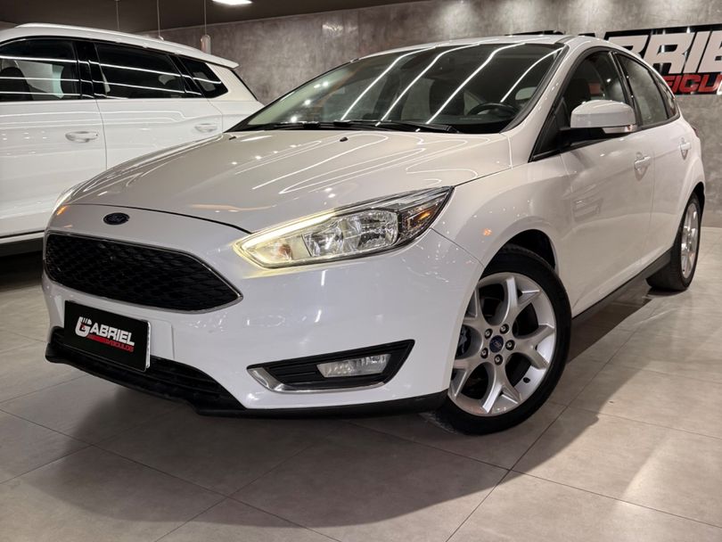 Ford Focus 1.6 S/SE/SE Plus Flex 8V/16V  5p