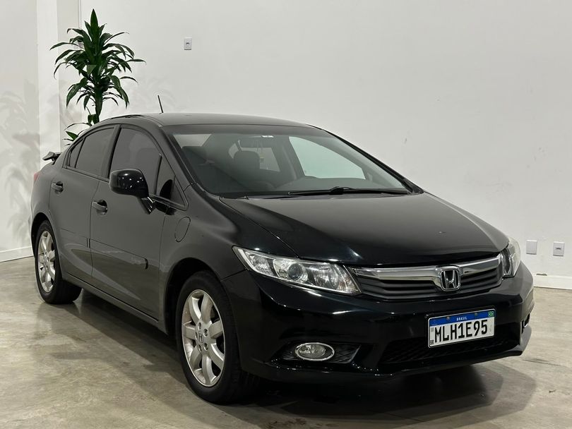 Honda Civic Sedan LXS 1.8/1.8 Flex 16V Aut. 4p