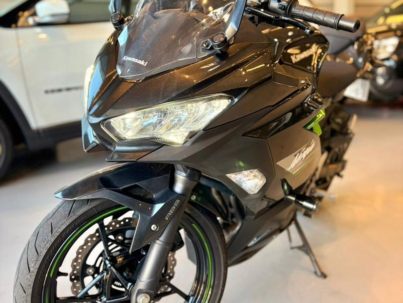 KAWASAKI NINJA 400