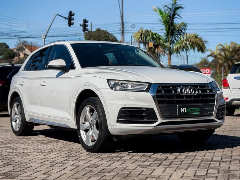 Audi Q5 Ambiente 2.0 TFSI Quattro S tronic