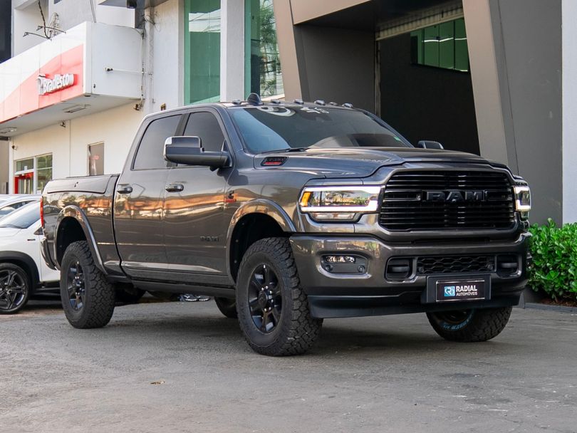RAM 3500 LARAMIE 6.7 TB CD 4x4 Diesel