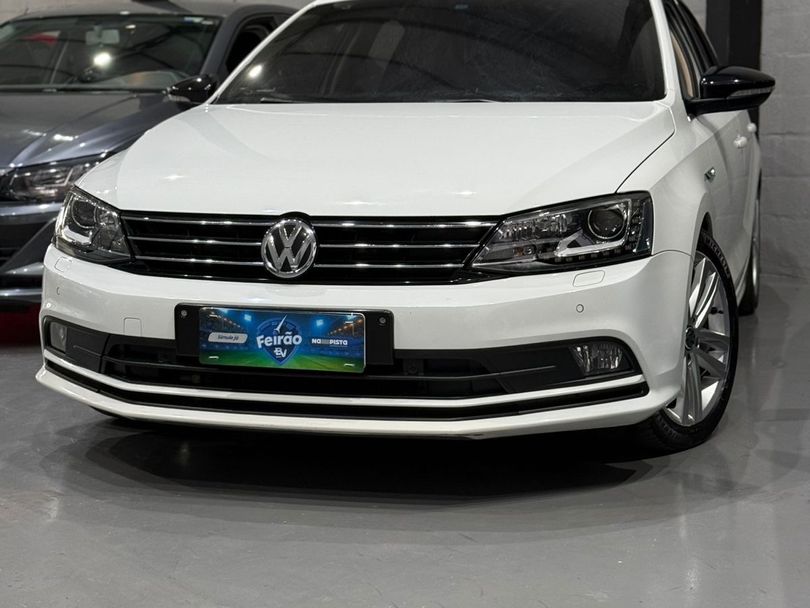 VolksWagen JETTA Highline 2.0 TSI 16V 4p Tiptronic