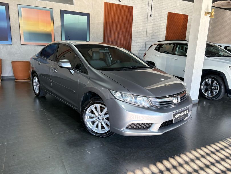 Honda Civic Sedan LXS 1.8/1.8 Flex 16V Aut. 4p