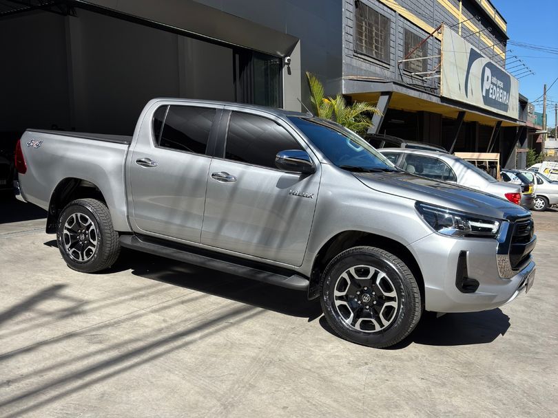 Toyota Hilux CD SRX 4x4 2.8 TDI 16V Diesel Aut.