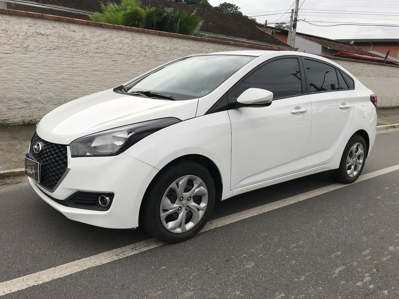Hyundai HB20S C.Style/C.Plus1.6 Flex 16V Aut. 4p