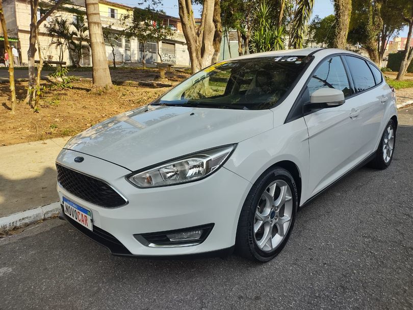 Ford Focus 1.6 S/SE/SE Plus Flex 8V/16V  5p