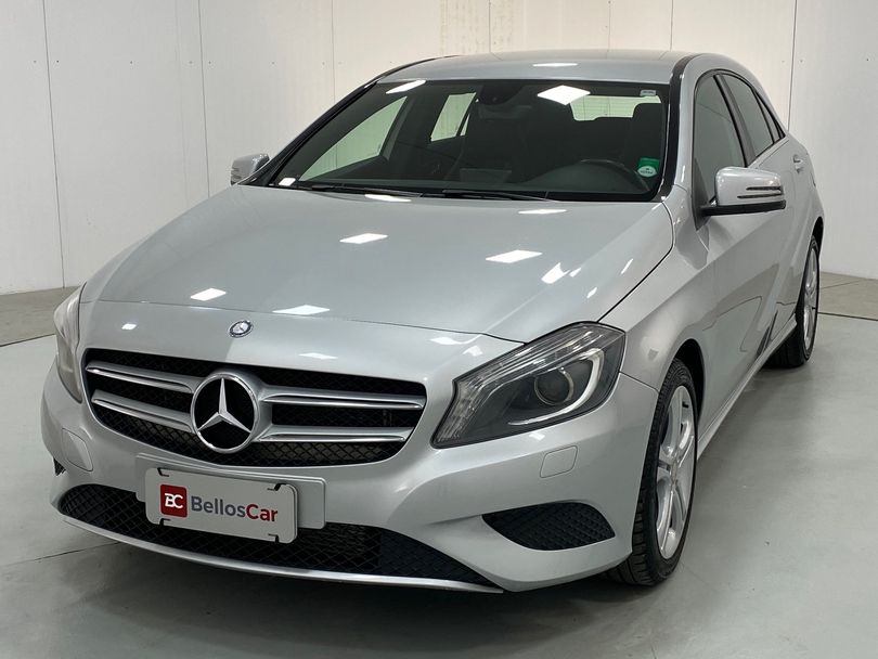 Mercedes Classe A 200 1.6 TB 16V Urban 156cv Aut.
