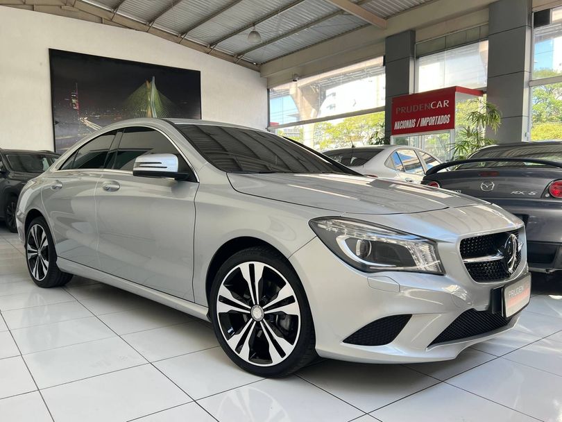 MERCEDES-BENZ 1.6 URBAN 16V FLEX 4P AUTOMÁTICO