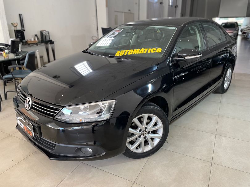 VolksWagen JETTA Comfortline 2.0 T.Flex 8V 4p Tipt.