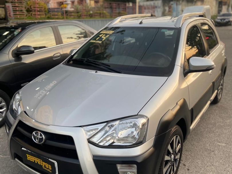 Toyota ETIOS CROSS 1.5 Flex 16V 5p Mec.