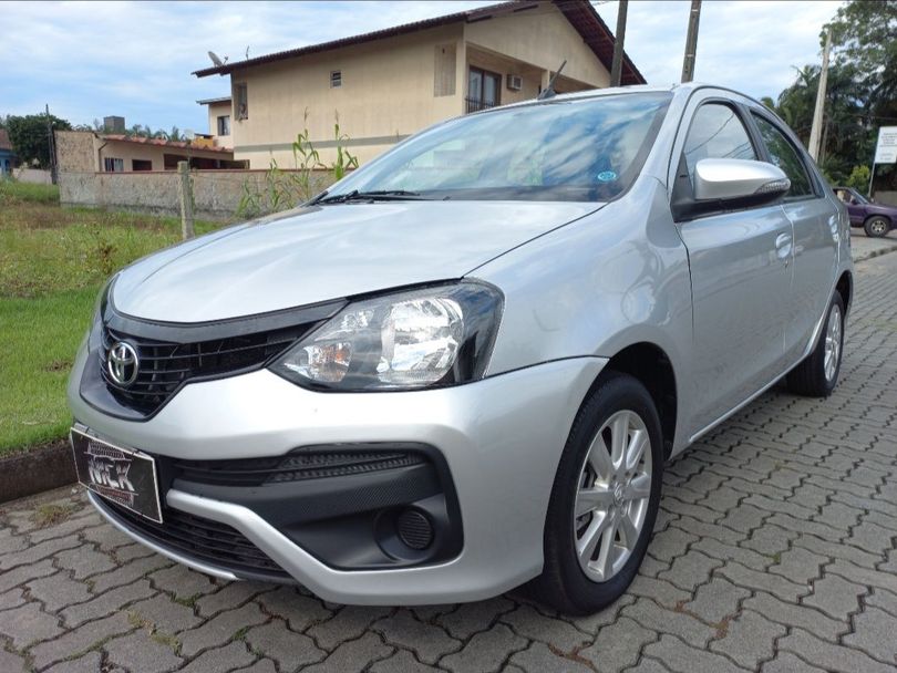 Toyota ETIOS X Plus Sedan 1.5 Flex 16V 4p Aut.
