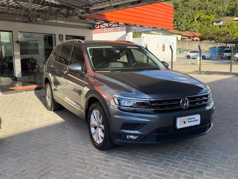 VolksWagen TIGUAN Allspac Comf 250 TSI 1.4 Flex