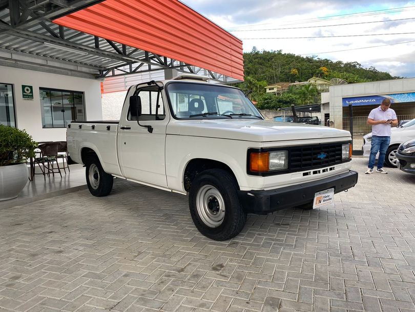 Chevrolet D-20 S 3.9/4.0 Turbo Diesel