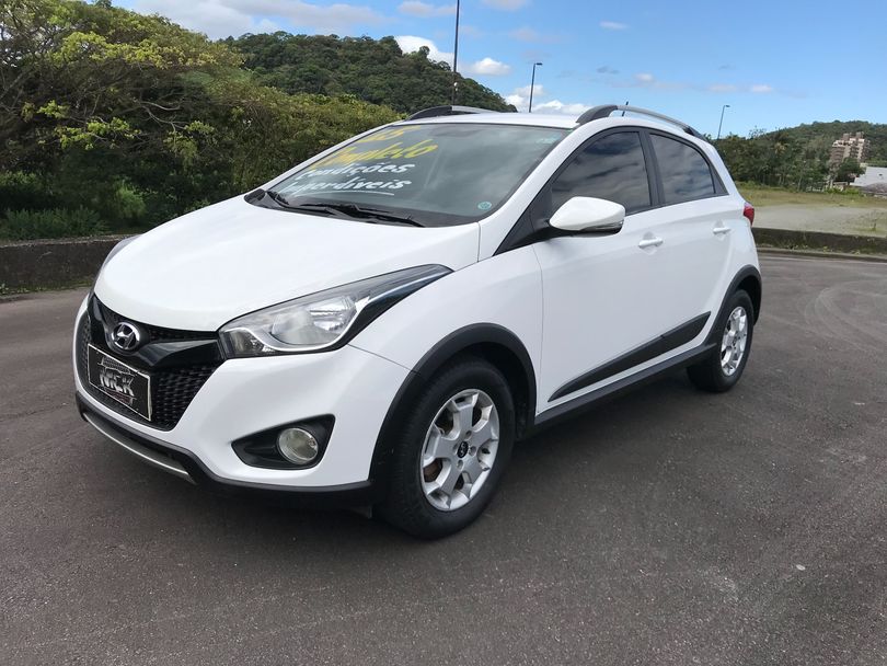 Hyundai HB20X Style 1.6 Flex 16v Mec.
