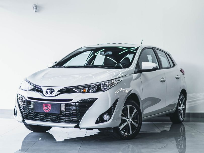 Toyota YARIS XLS Connect 1.5 Flex 16V 5p Aut.