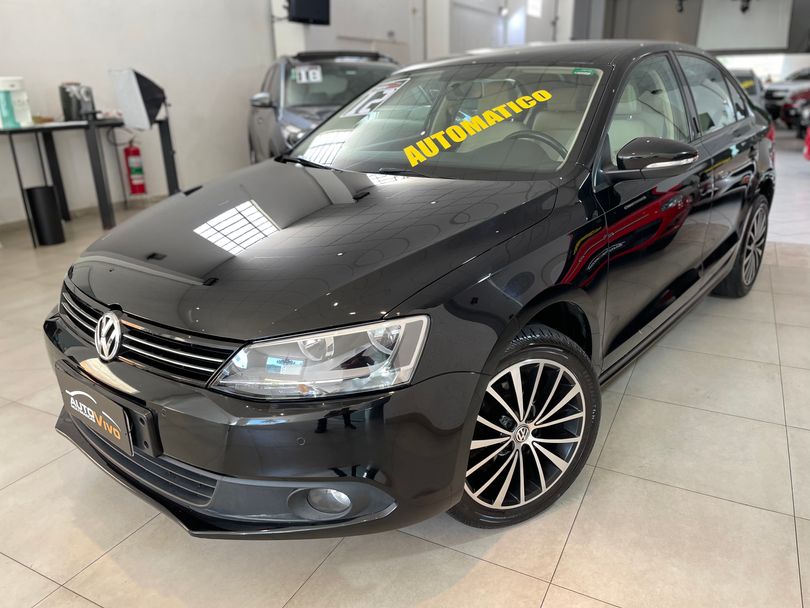VolksWagen JETTA Comfortline 2.0 T.Flex 8V 4p Tipt.