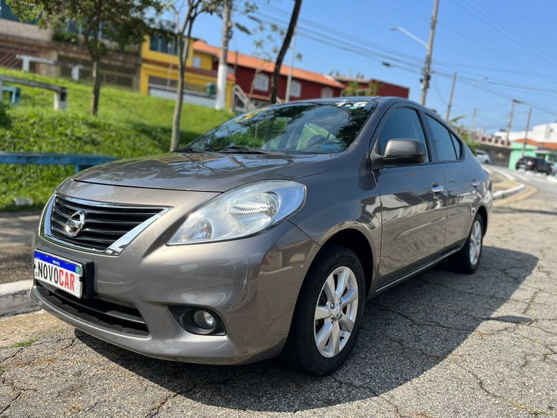 Nissan VERSA SL 1.6 16V Flex Fuel 4p Mec.